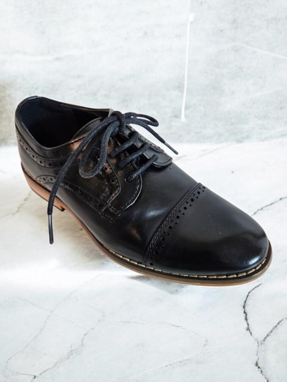 Stacy Adams Boys Oxford Shoes 12M Dickinson Cap Toe Brogue Formal Cognac Black